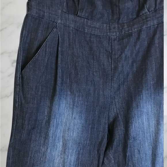 Stylish Strapless Denim Jumpsuit - Picture 2 of 6